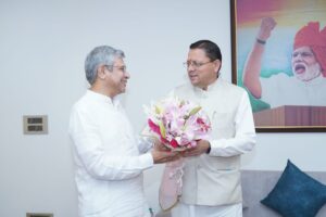 मुख्यमंत्री ने केंद्रीय रेल मंत्री से की रेल परियोजनाओं पर चर्चा