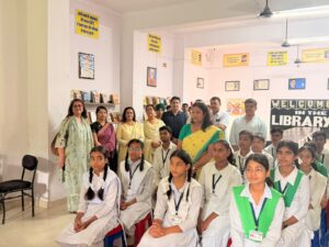 रोटरी क्लब ऑफ कॉर्बेट काशीपुर ने किसान इंटर कॉलेज को प्रदान किये सीलिंग फैन