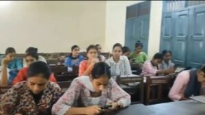 चन्द्रावती महाविद्यालय में वाद-विवाद प्रतियोगिता का आयोजन