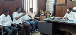 एसआईआर को लेकर उपजिलाधिकारी ने की विभिन्न राजनीतिक दलों के साथ बैठक