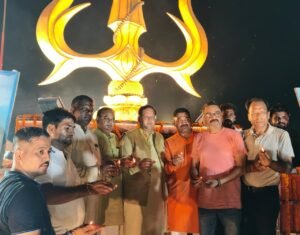 प्रधानमंत्री मोदी के जन्मदिन पर 5,001 दीपों से जगमगाया त्रिशूल चौक