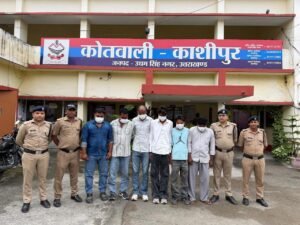 मुख्य बाजार में शांति भंग करते 6 गिरफ्तार